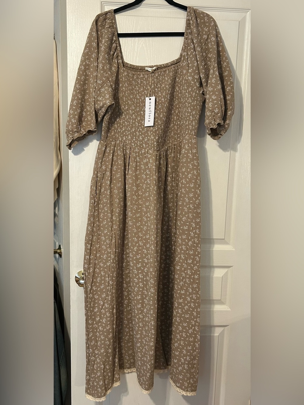 Neuflora Loveland Dress Brown Floral - Picture 2 of 5